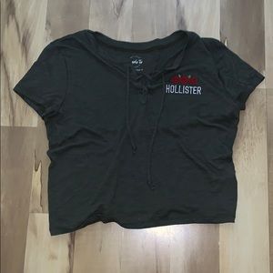 Hollister cropped tee